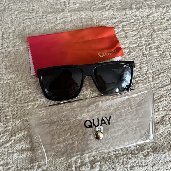 Quay Australia Frontrunner Gloss Black Frame Polarized Sunglasses - Picture 1 of 10